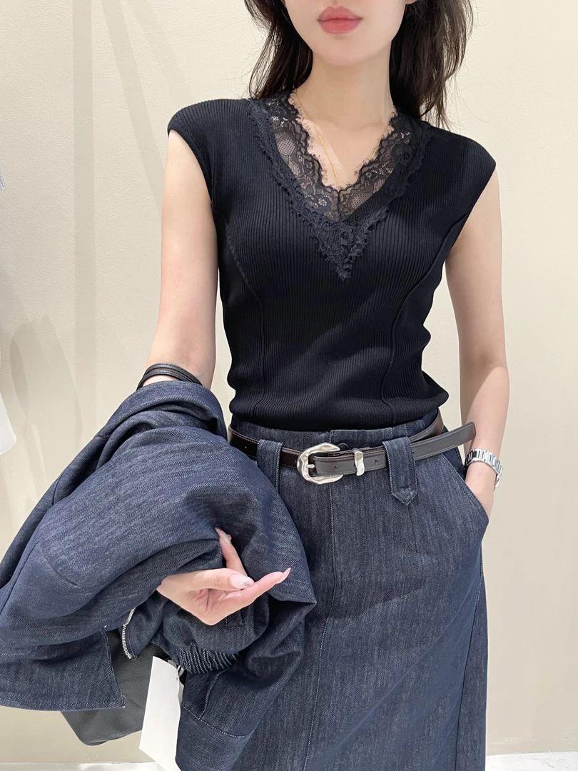 深圳欧货秋冬上衣无袖修身型打底背心外穿内搭v领漂亮小衫9303