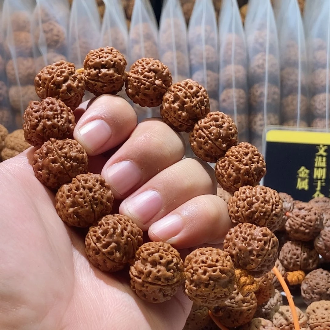 吊坠金刚菩提粱镂空蜂王20mm