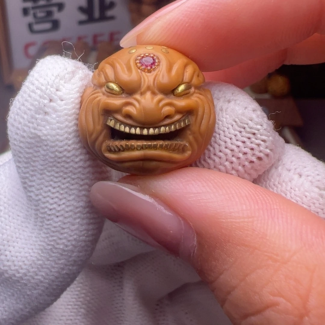 猴头核桃把件镶嵌款大牙恶僧全品有正常封口线