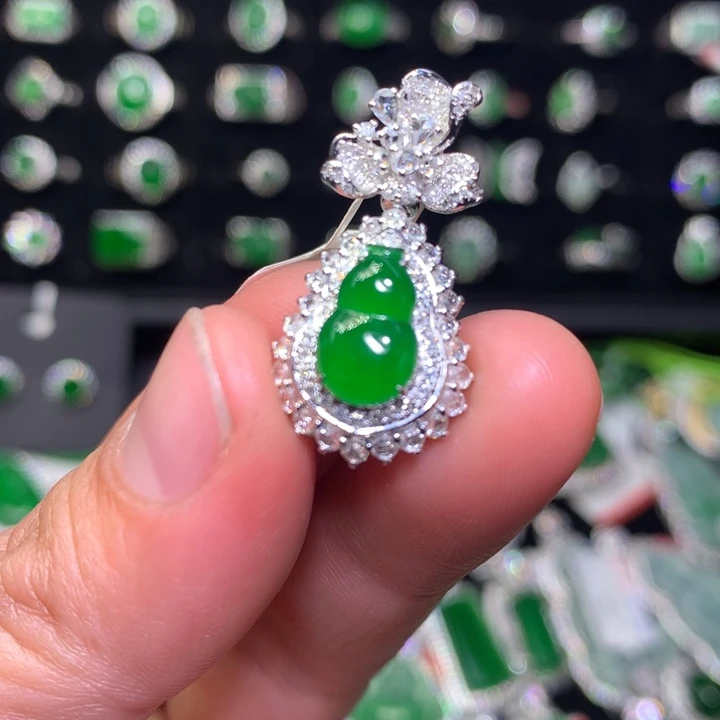 【闪购商品】翡翠颈饰18K金镶嵌天然翡翠