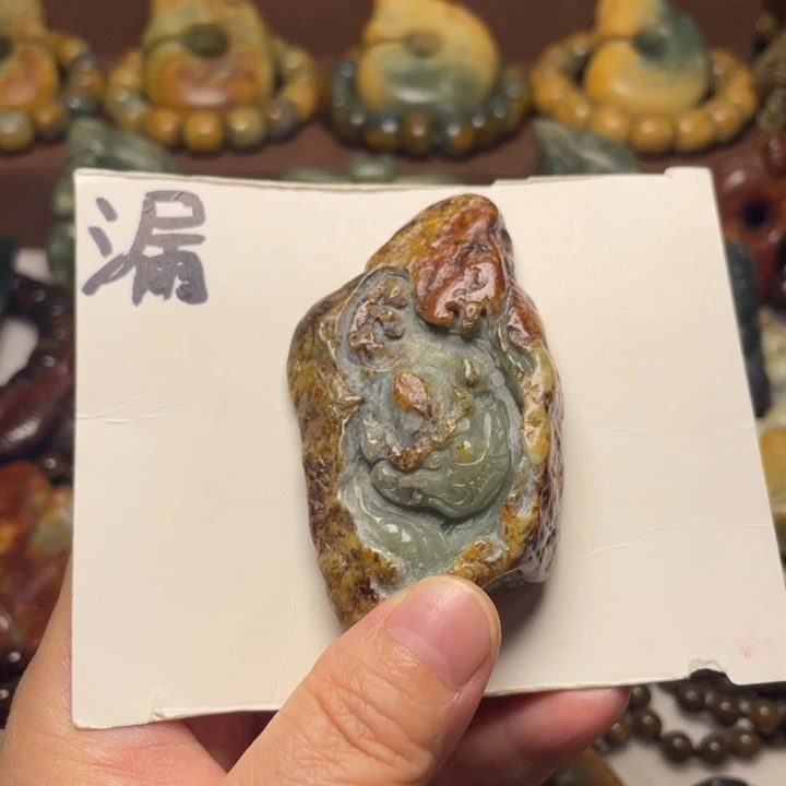 未镶嵌岫岩河磨玉（透闪石质玉）珠宝奇石