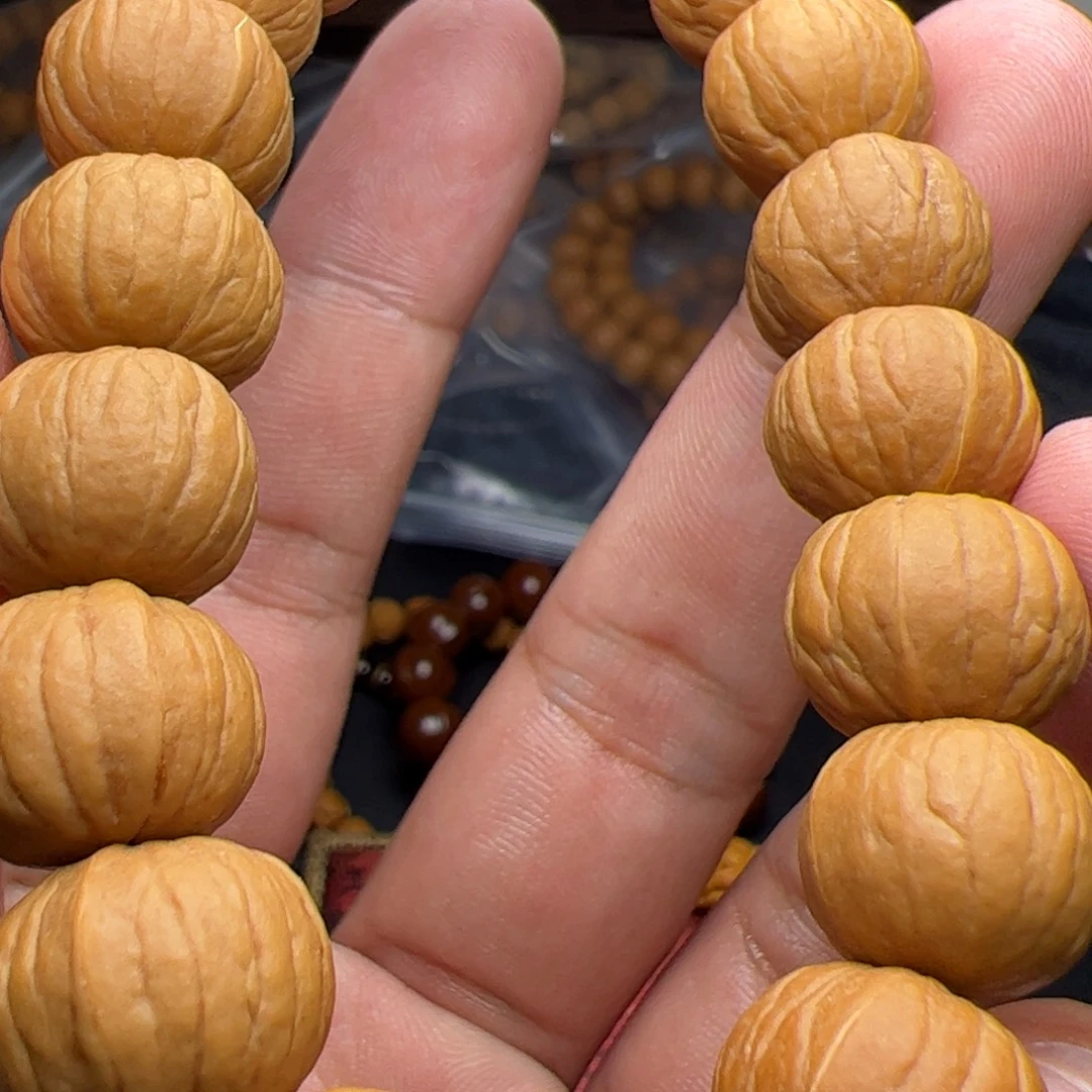 曾***我吊坠猴头核桃哦据咯