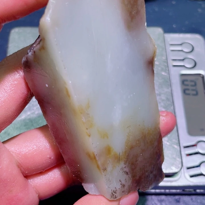 和田玉（糖玉）未镶嵌珠宝半成品