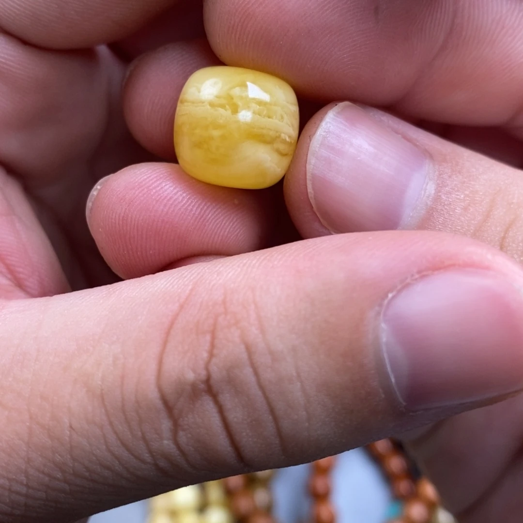 未镶嵌蜜蜡裸石七**贝