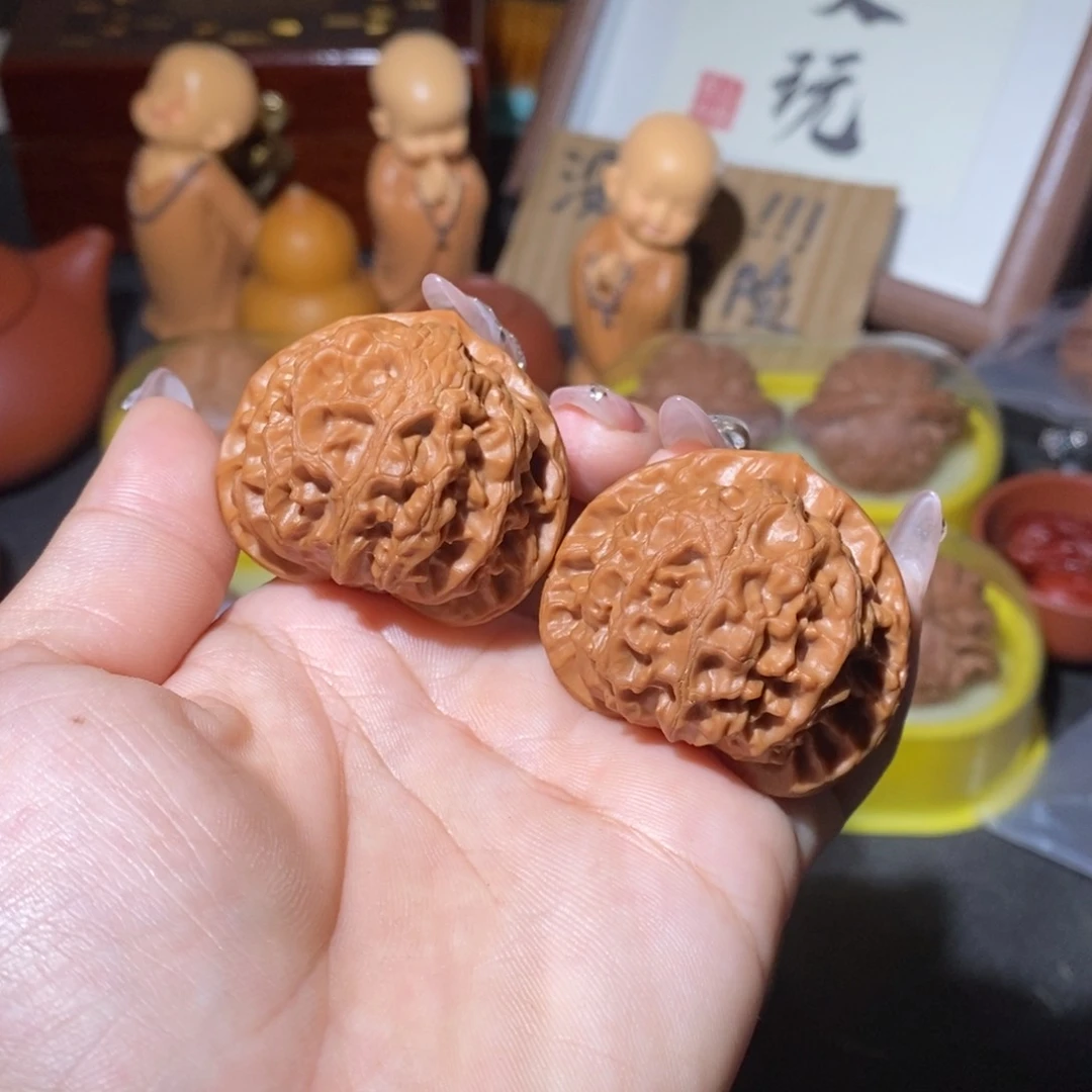 文玩核桃吊坠41宫灯