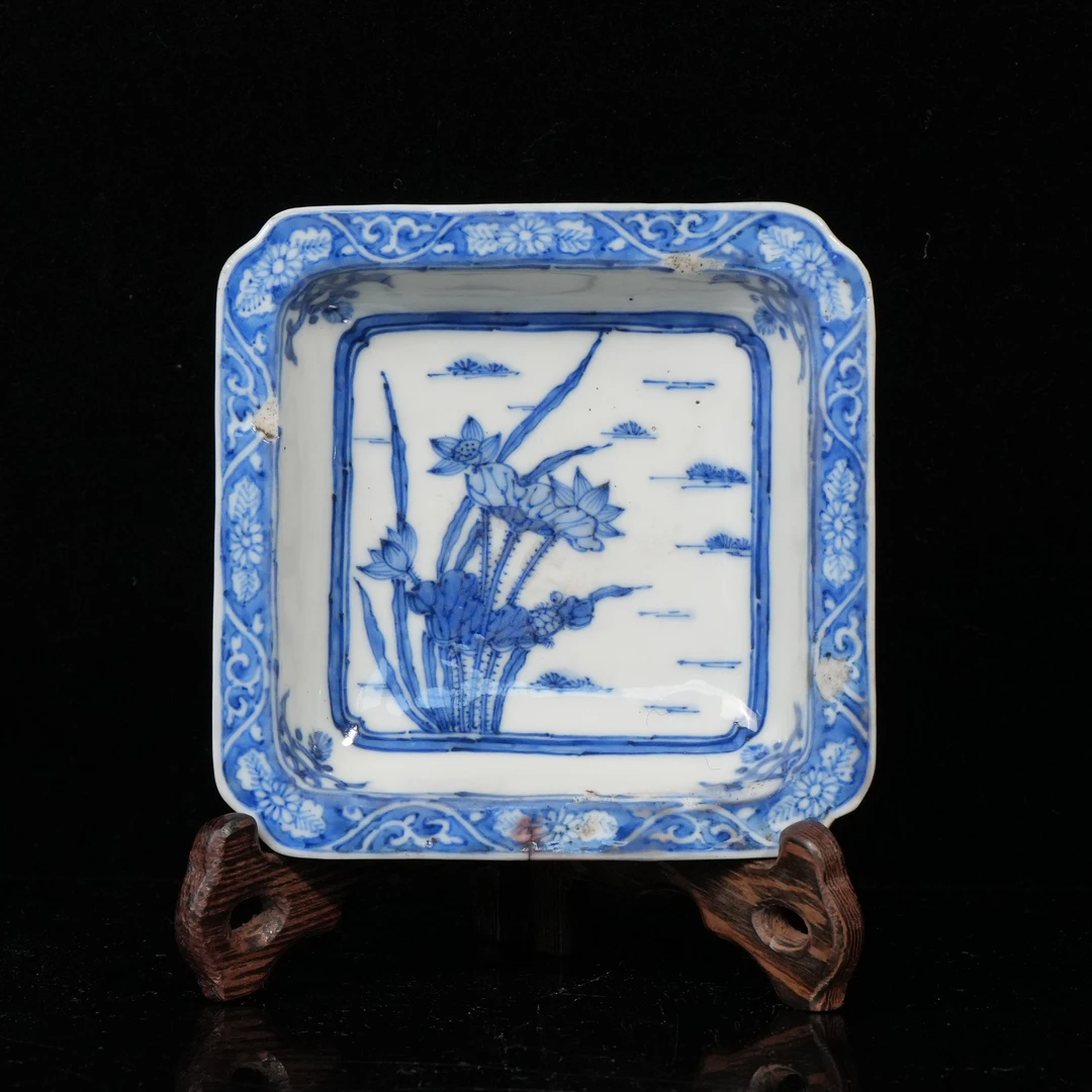 lot16472 5652 明晚期 青花开光荷塘图方盘 L:12