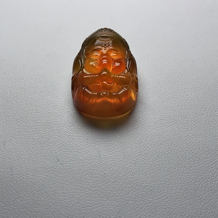 琥珀未镶嵌颈饰，x