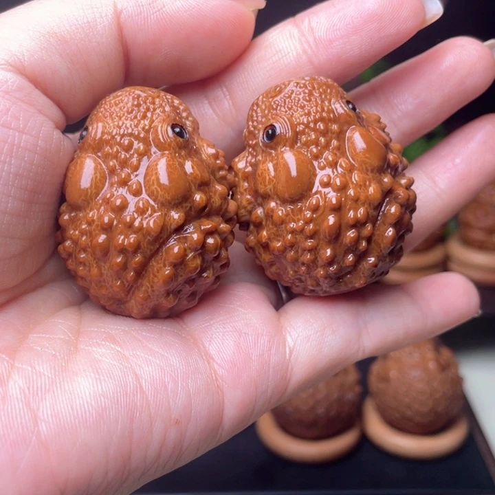 吊坠橄榄核金蟾手球3.5