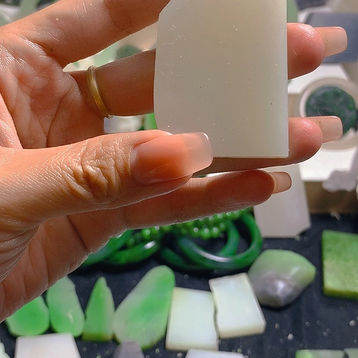 和田玉未镶嵌珠宝半成品