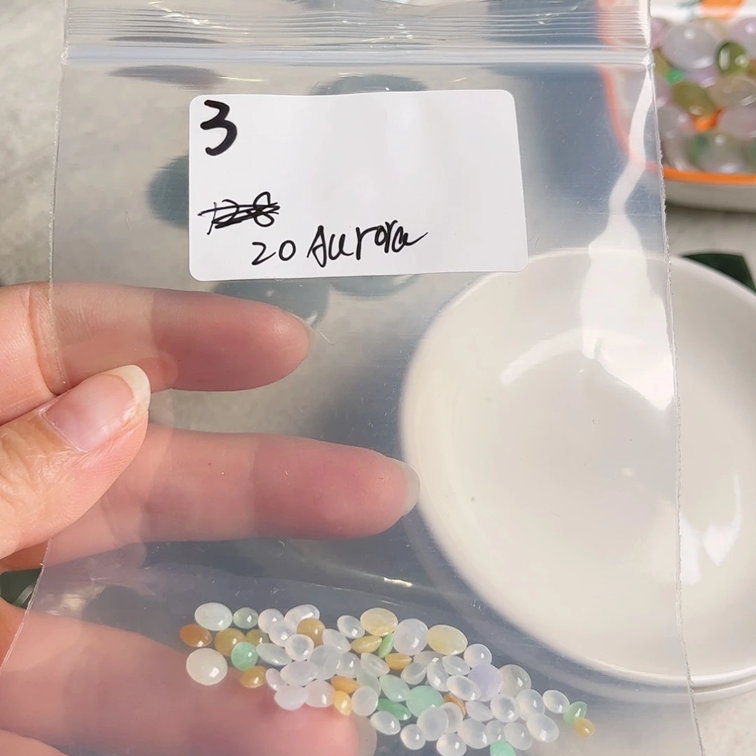 翡翠未镶嵌颈饰A****%不