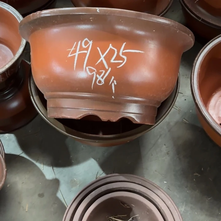 紫砂花盆160-2。        49-25