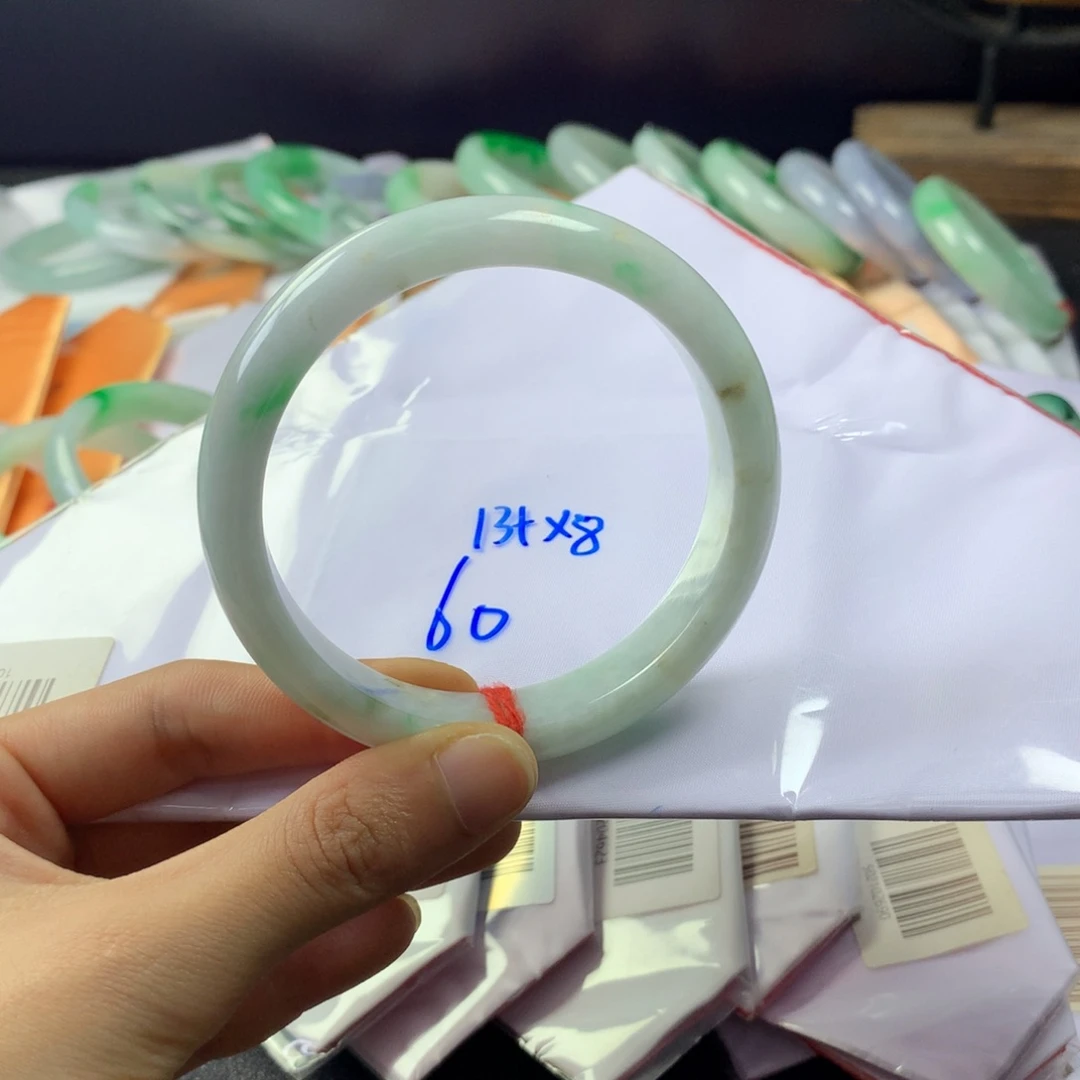 未镶嵌手镯翡翠福利