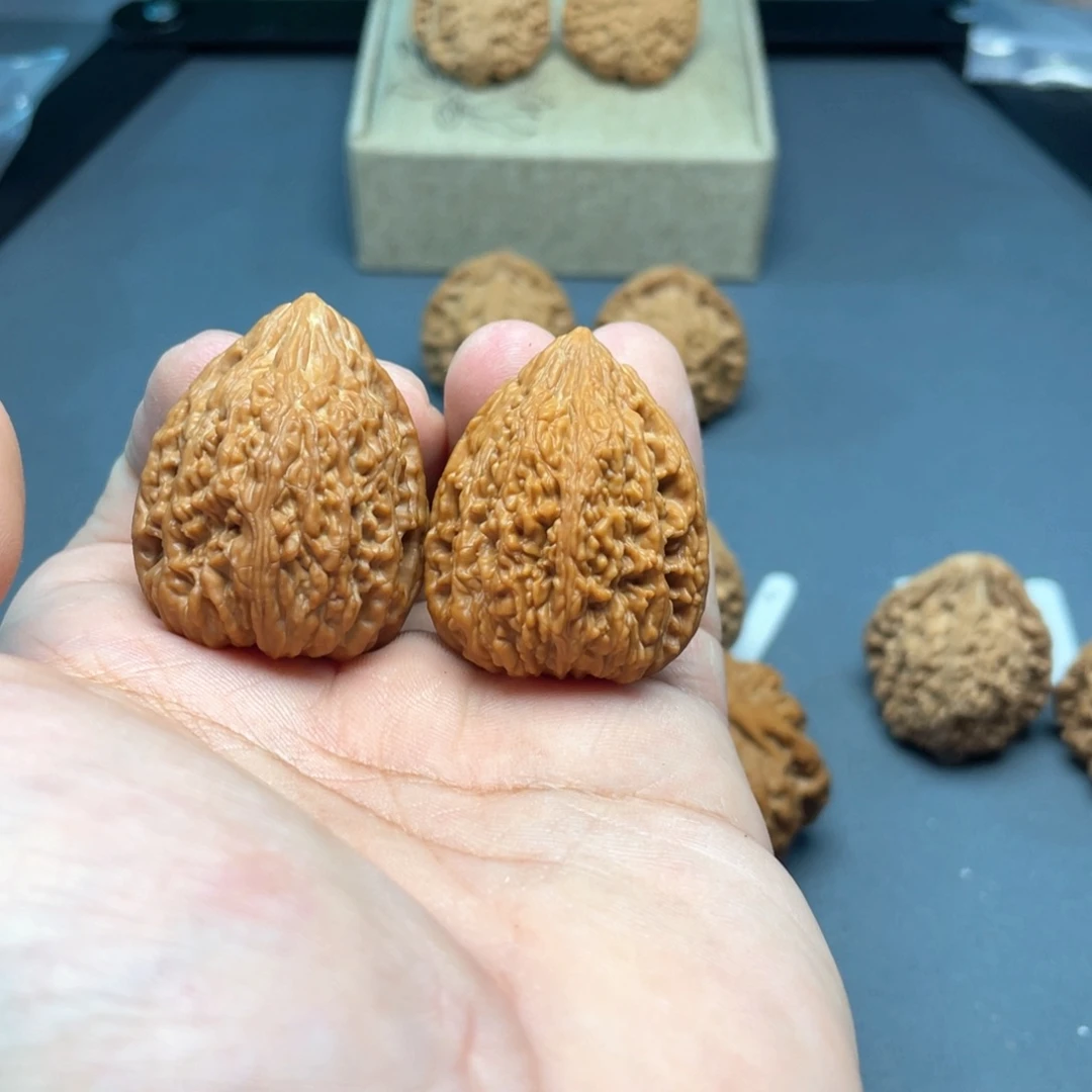 文玩核桃把件三****）塔尖31.5