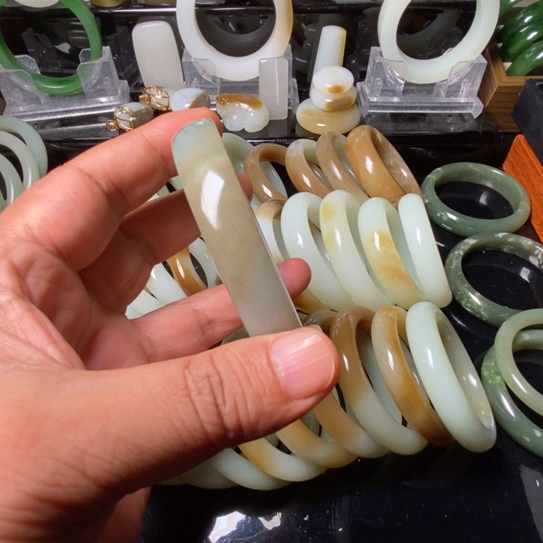 和田玉（糖玉）未镶嵌手镯福利手镯包容多多