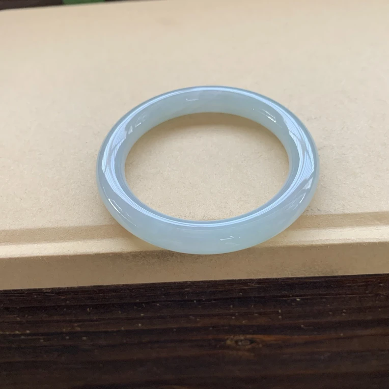 冰透种水圆条手镯，特价3980圈口50.4-9.1-8.7，天然翡翠缅A小纹