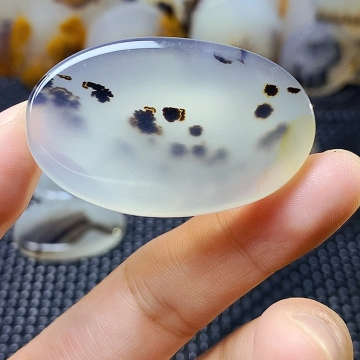 玛瑙/玉髓未镶嵌珠宝半成品