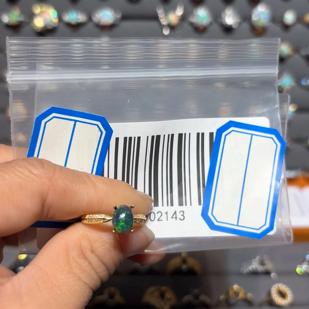 欧泊戒指银S925镶嵌赫*戒指