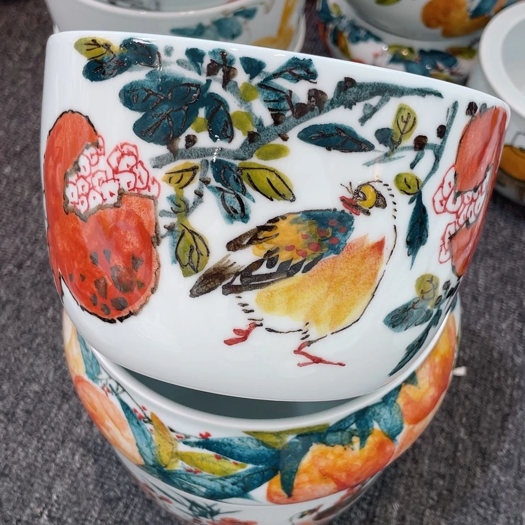 琼**海圆圆的圆圈是一个圆圈的形状