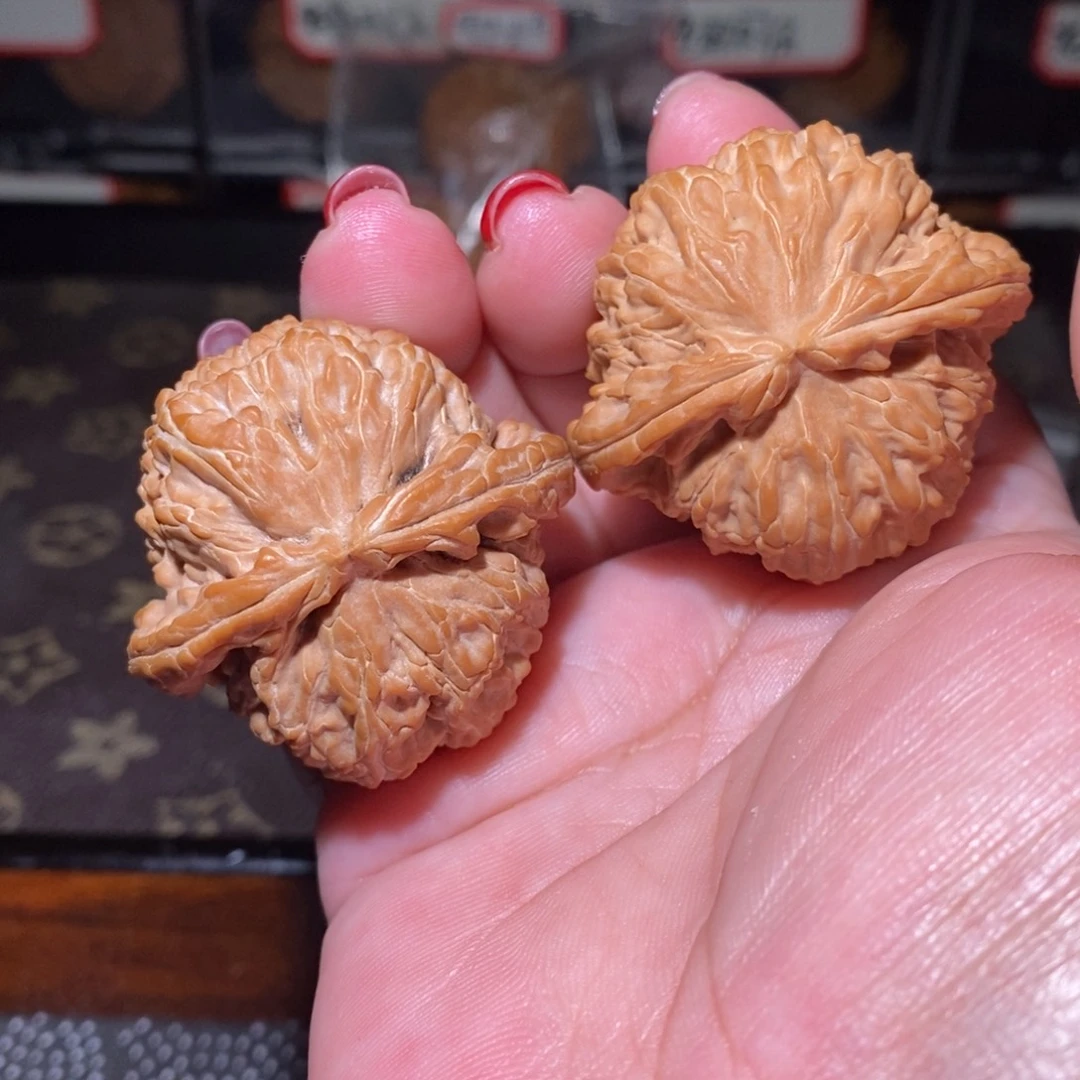 文玩核桃把件43球白