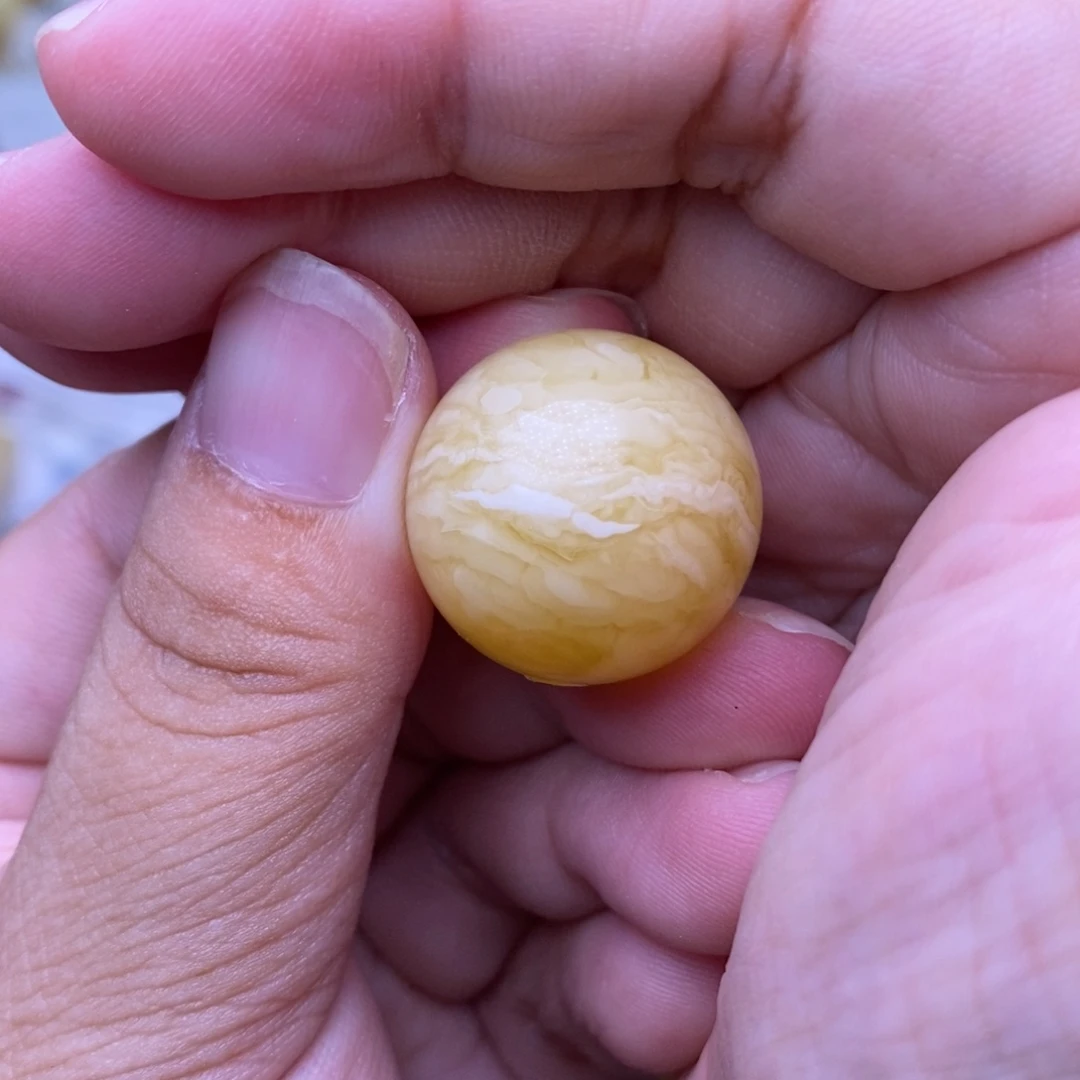 琥珀未镶嵌珠宝奇石54