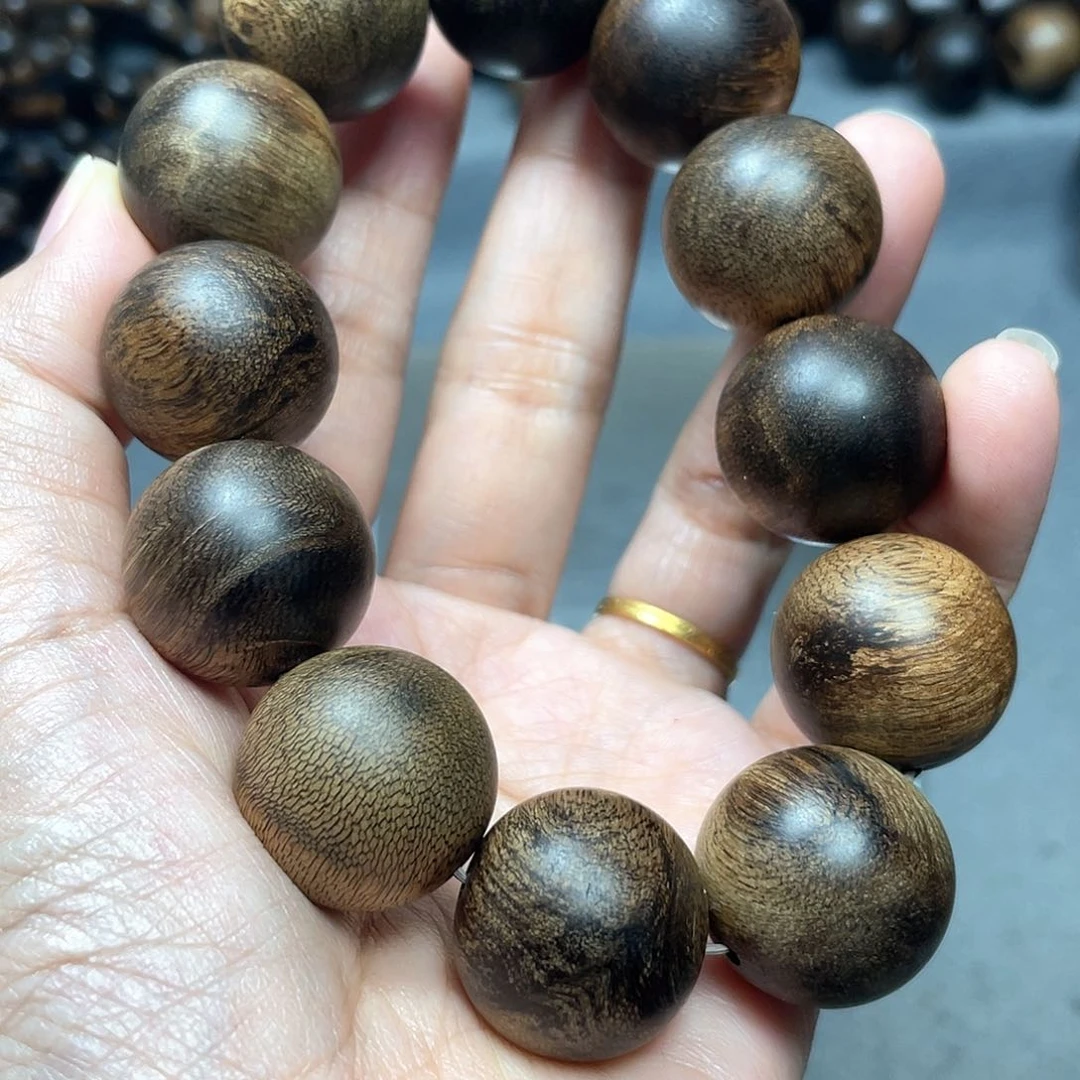 沉香手串白棋瘤疤2.0