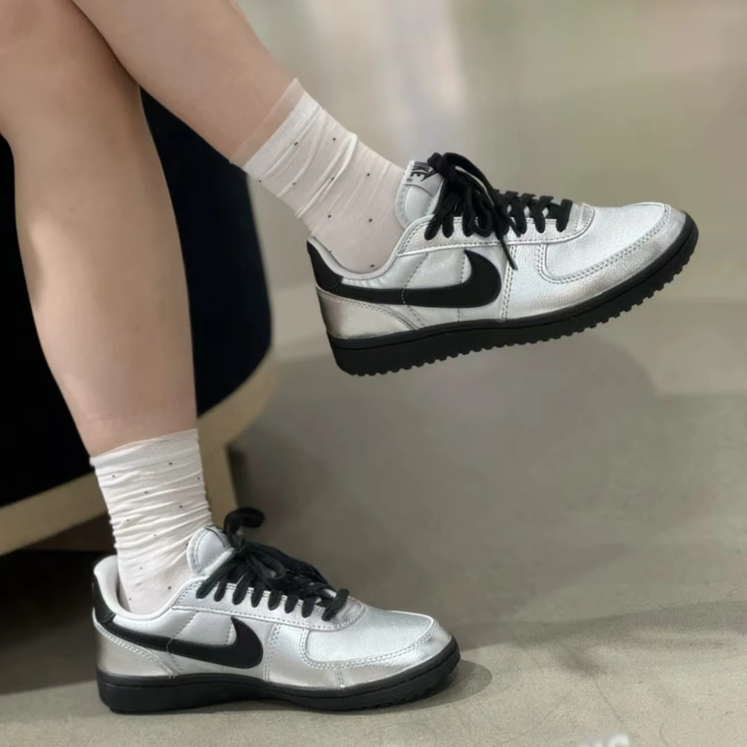 NIKE/耐克General舒适百搭休闲鞋女款薄底德训鞋金属银 HQ7397001