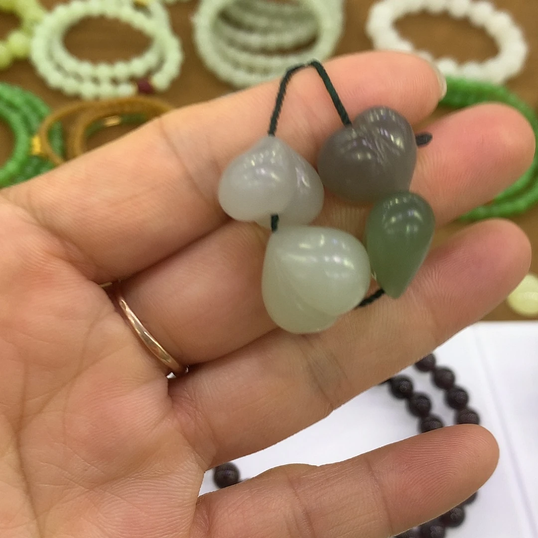 和田玉（糖玉）未镶嵌手链