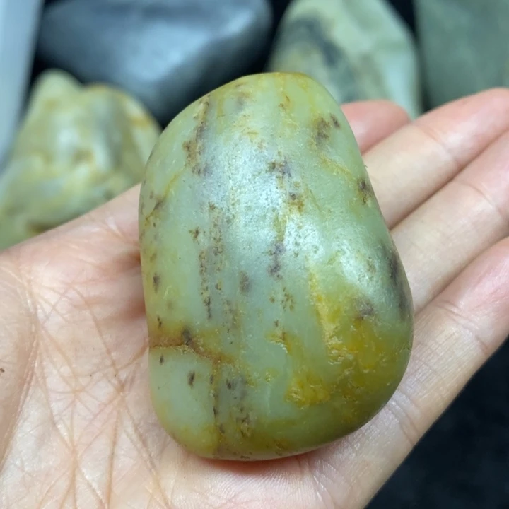 未镶嵌和田玉（糖玉）挂件