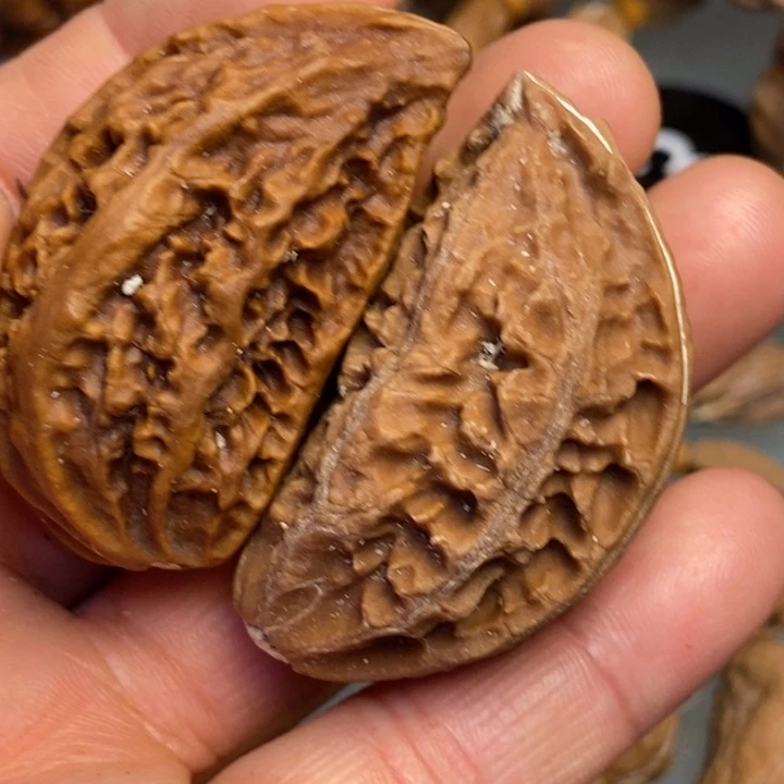 文玩核桃吊坠拿姐67