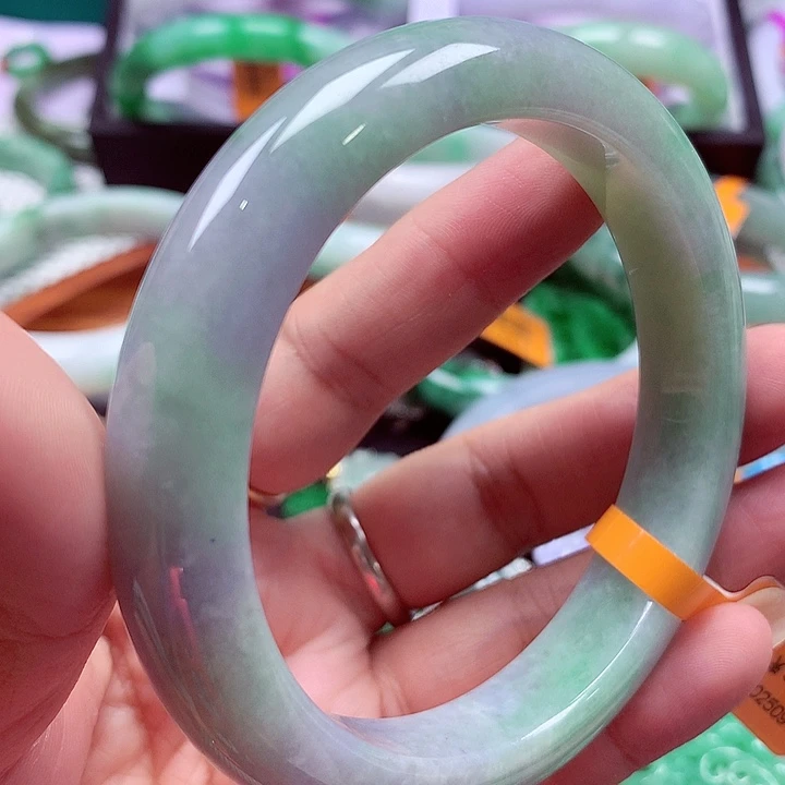 未镶嵌手镯翡翠翡翠