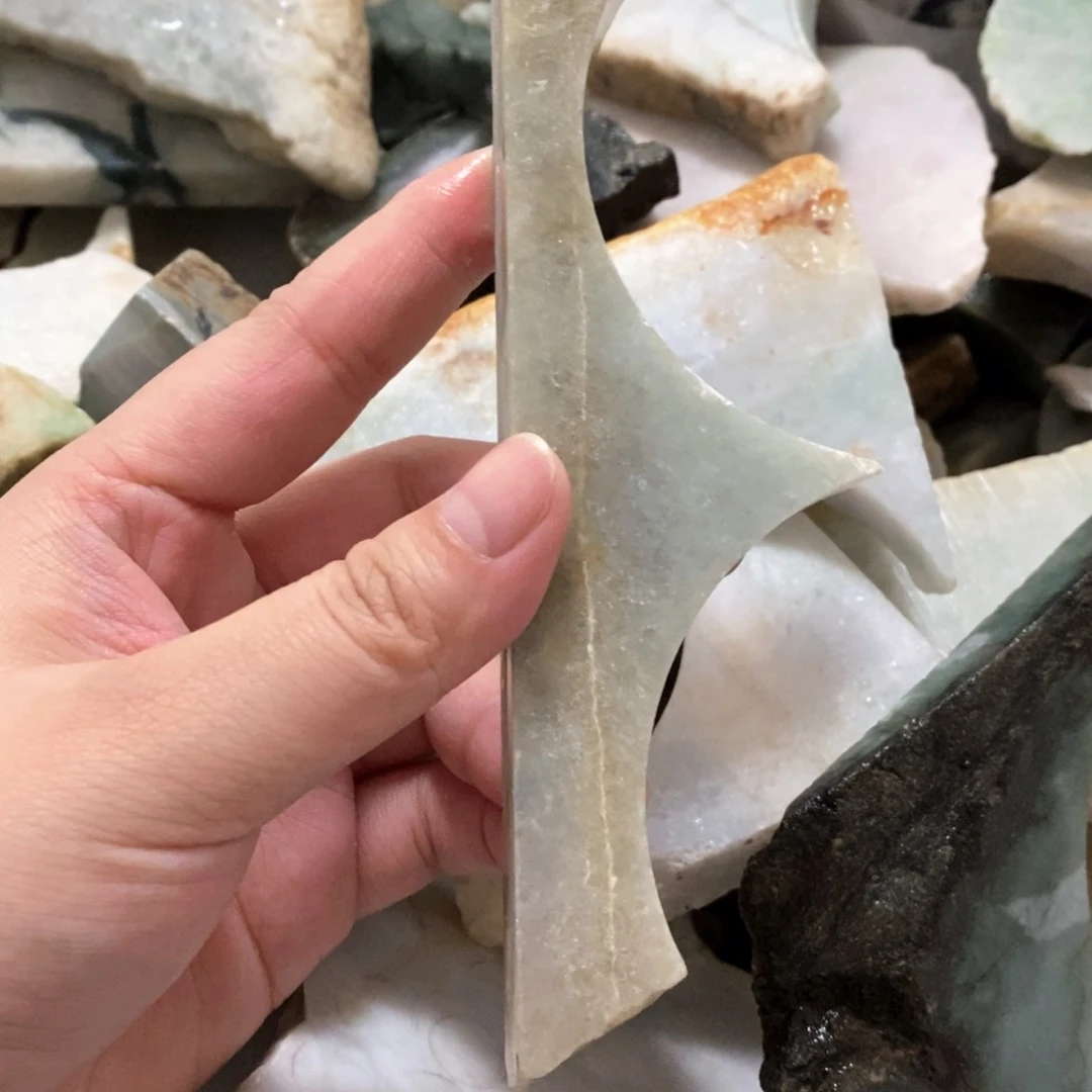 翡翠未镶嵌颈饰天然翡翠