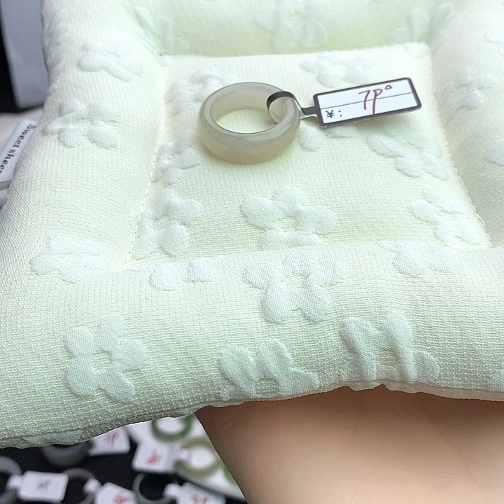 和田玉（糖玉）未镶嵌戒指W28浅灰小轮胎内径17.7