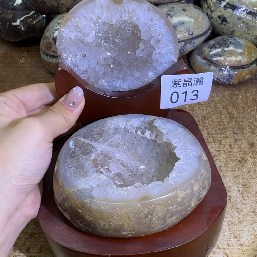 未镶嵌玛瑙/玉髓珠宝奇石