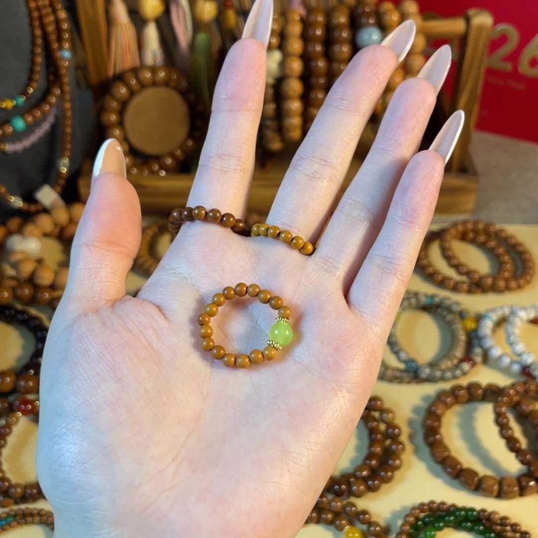 精品橄榄核小戒指 颜色任选