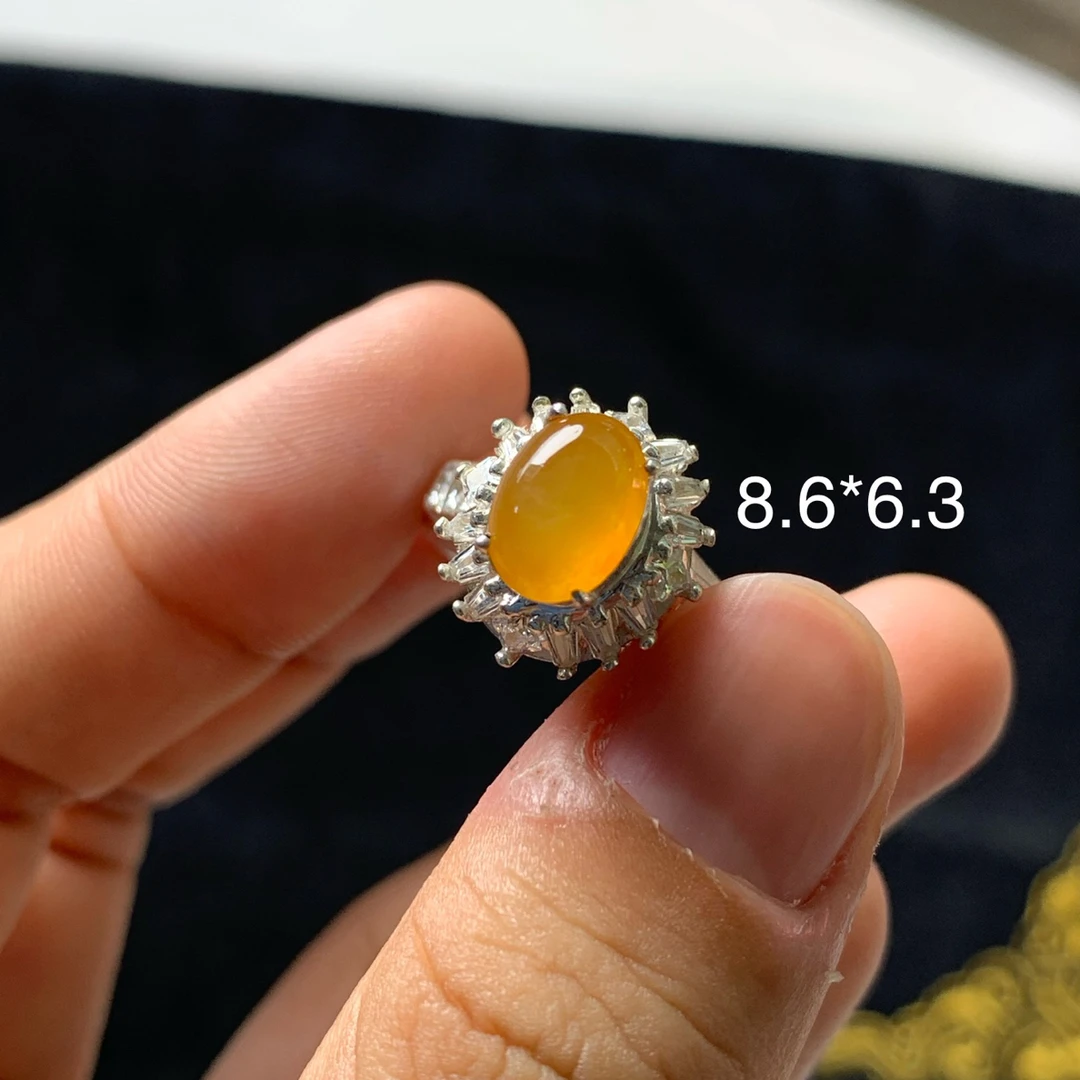 缅甸天然翡翠a货铜托镶嵌