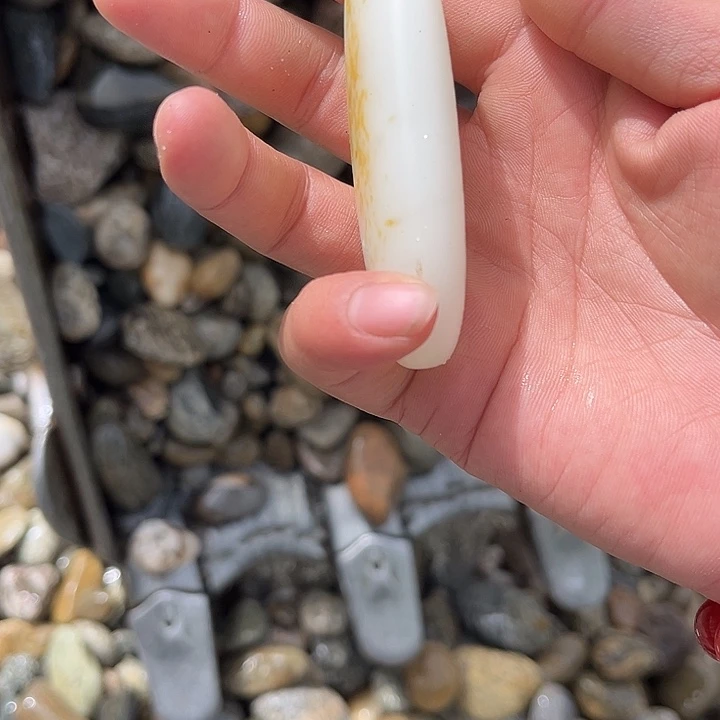 未镶嵌和田玉（糖玉）车挂