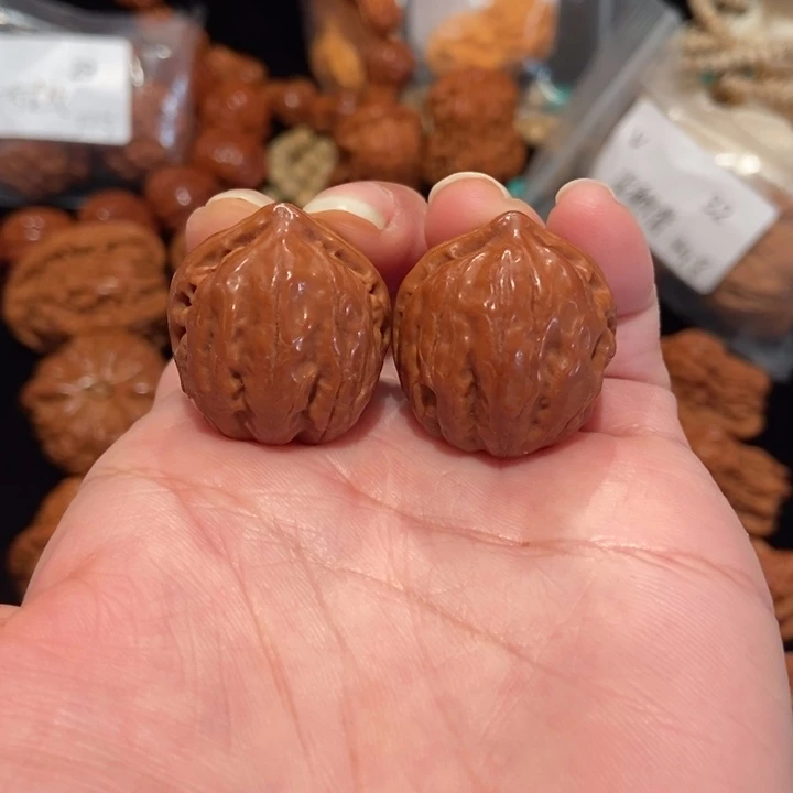 文玩核桃把件野生京八棱