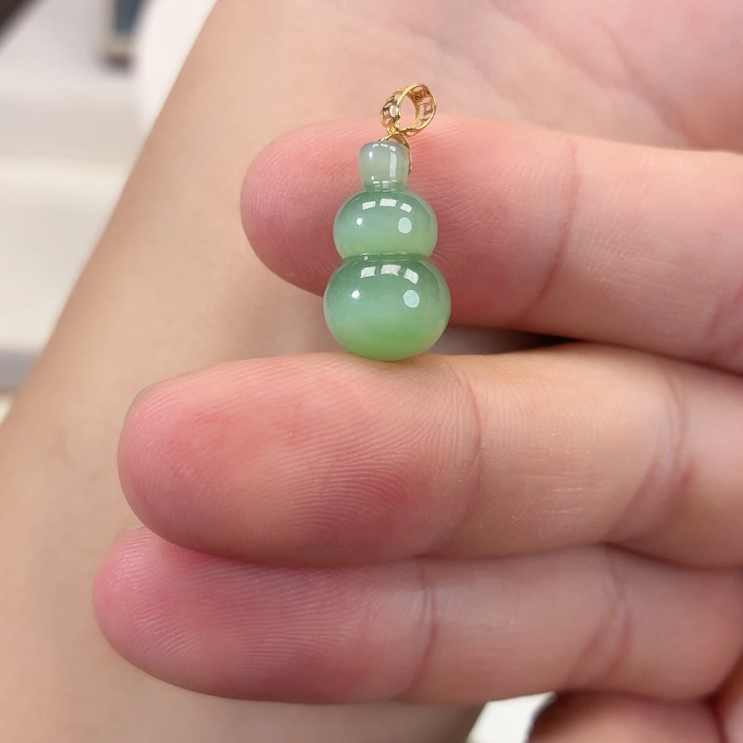 和田玉（碧玉）18K金镶嵌颈饰
