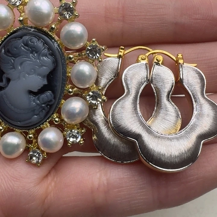 淡水珍珠耳饰未镶嵌