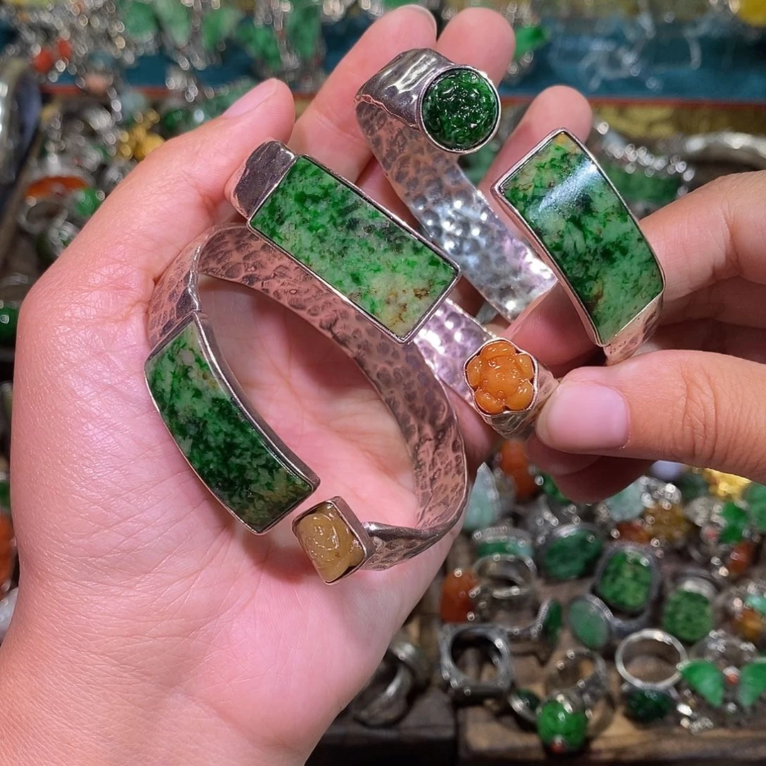 散珠翡翠一个炸炸炸炸炸