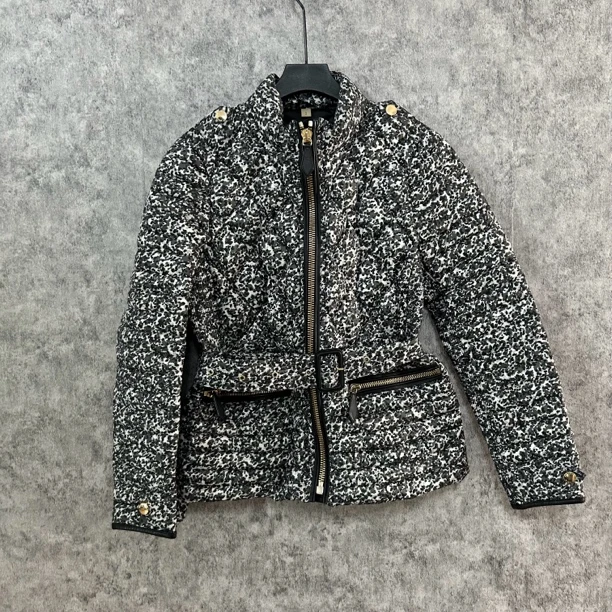 95新 BURBERRY/博柏利 黑白配色羽绒服