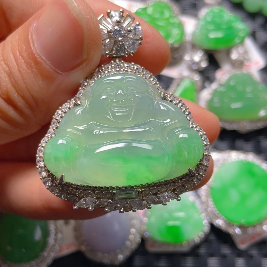 颈饰银S925镶嵌翡翠佛公吊坠