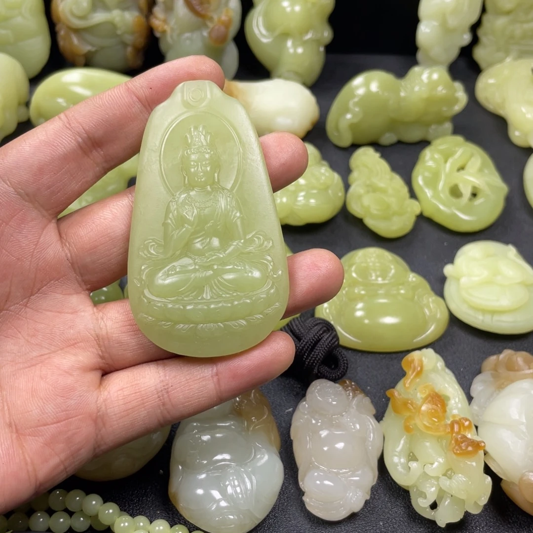 和田玉未镶嵌颈饰