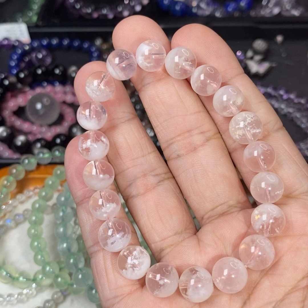 奶***芒未镶嵌手链水晶粉雪花幽灵9.5mm