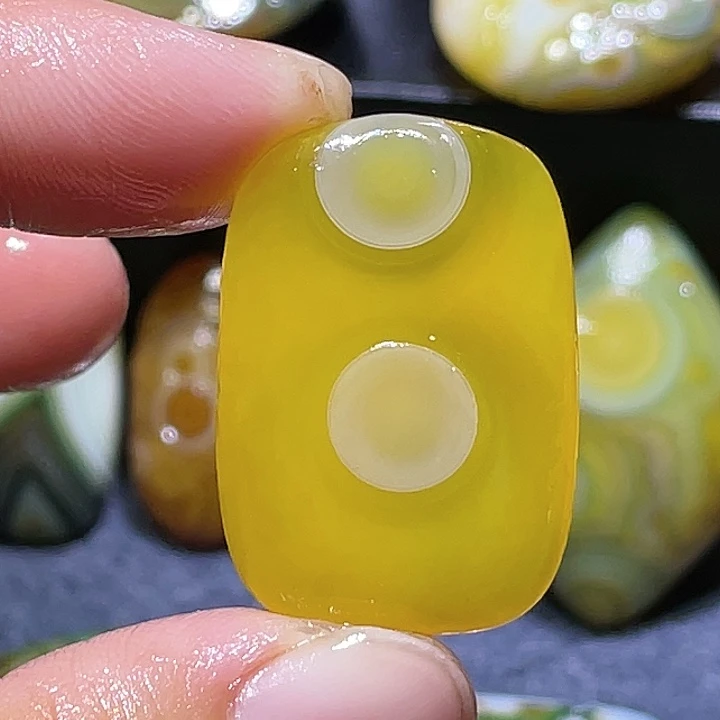 玛瑙/玉髓未镶嵌珠宝奇石