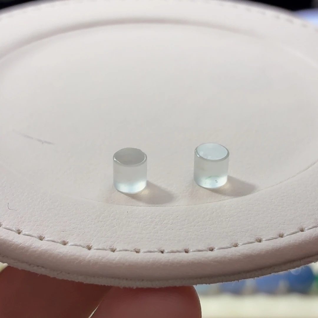 定制翡翠未镶嵌发光桶珠一对