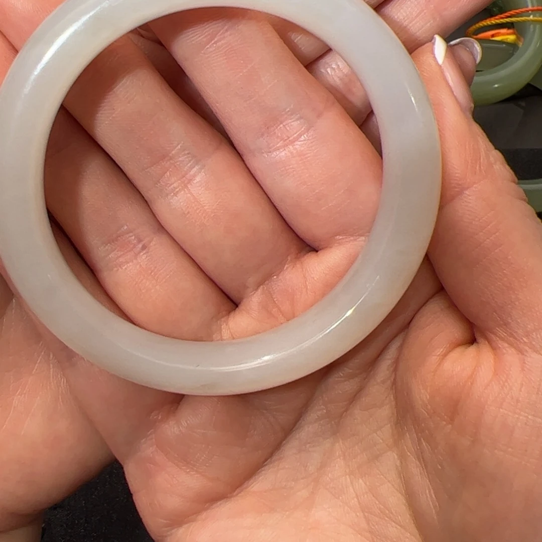 未镶嵌手镯和田玉?