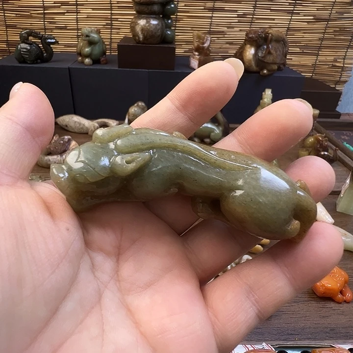 未镶嵌和田玉（糖玉）挂件