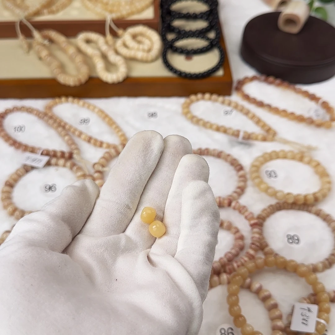 驼骨手串/手链A**x驼骨黄透2颗