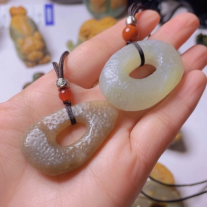 和田玉手把件未镶嵌李**吖